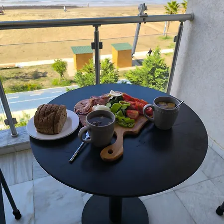 Oleander Apartment *